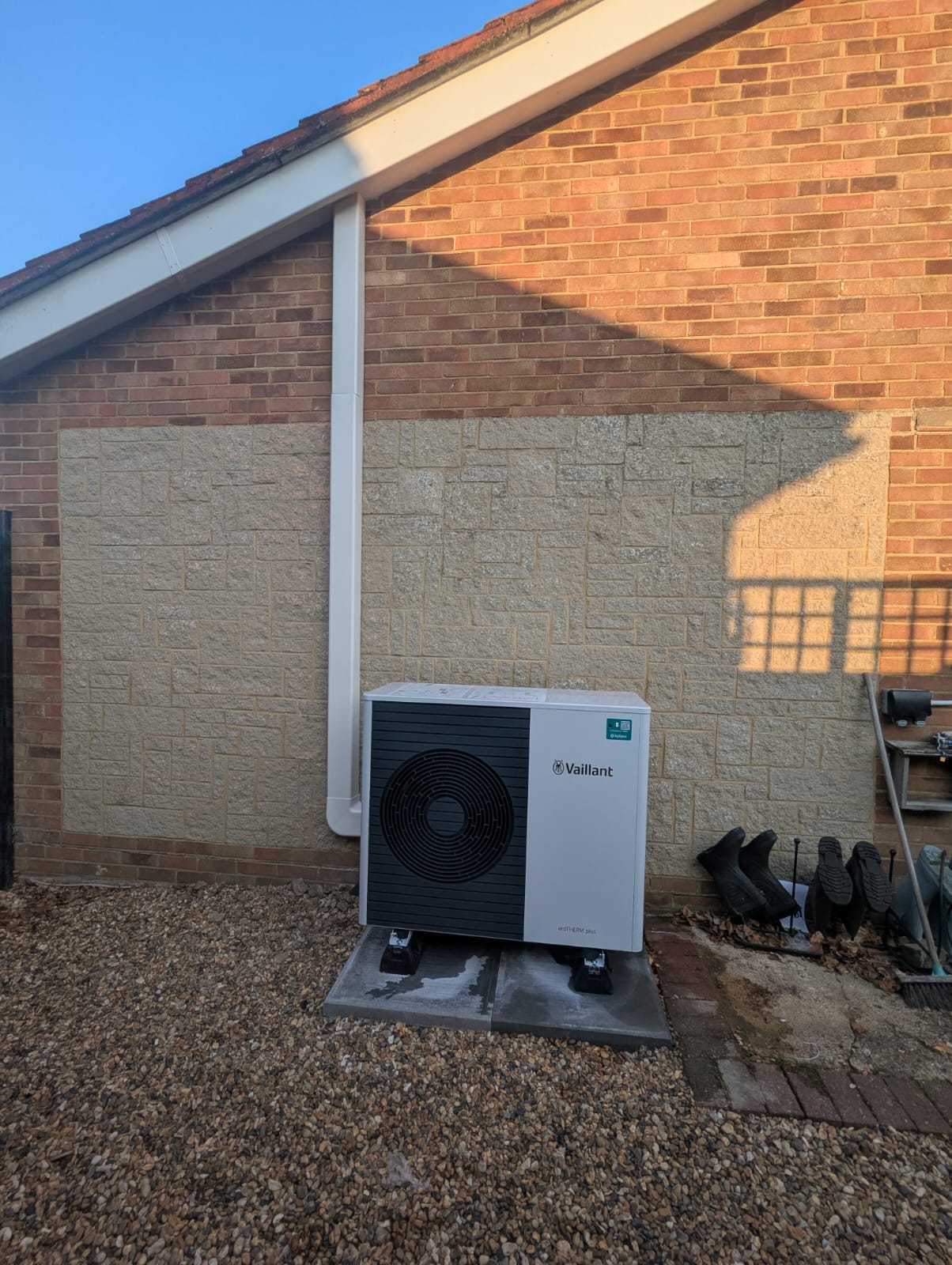 https://airsourceheatpumpmanchester.co.uk/wp-content/uploads/2025/10/IMG-20250911-WA0003-1.jpg